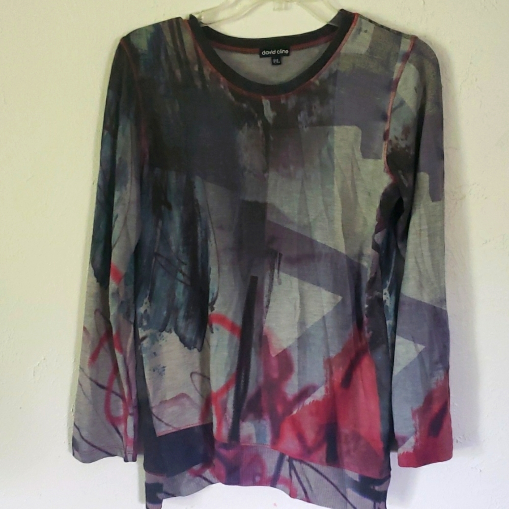 Mod design lightweight sweater